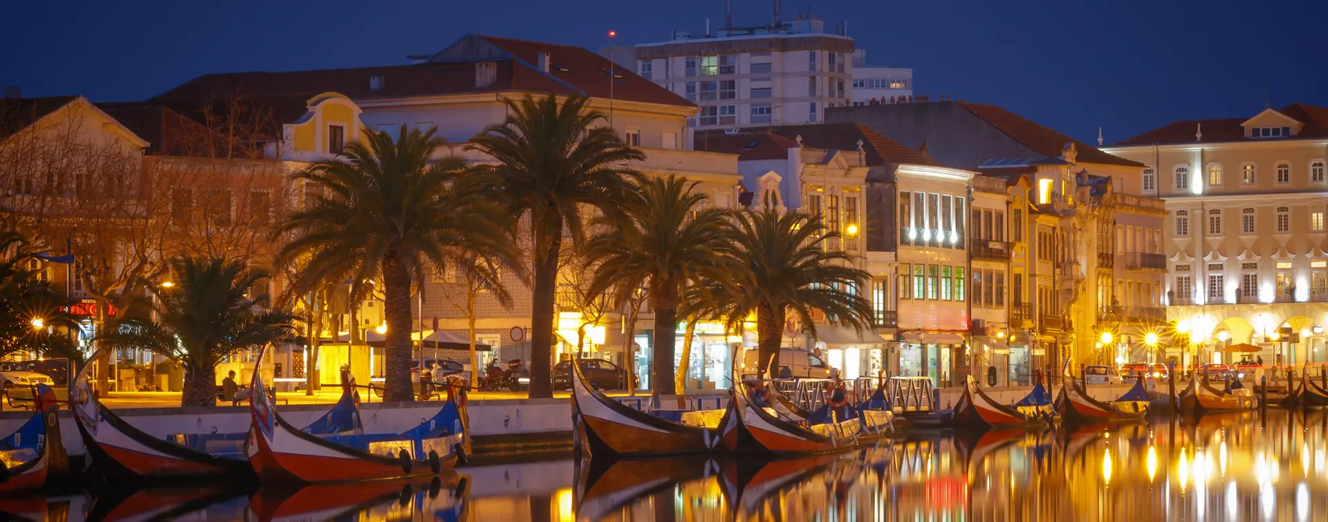 Canales de Aveiro por la noche - Free Tour Nocturno por Aveiro- Actividades y Visitas guiadas Buendía Portugal
