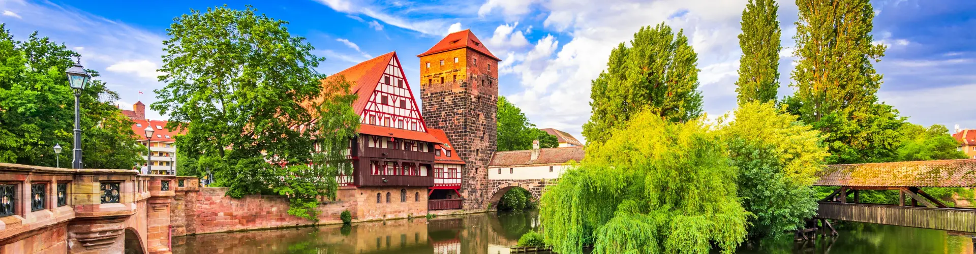 Vista de Nuremberg, con sus edificios históricos y medievales combinados con la modernidad de la ciudad.