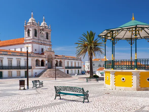plaza-sitio-nazare