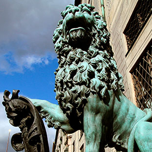 León de Odeonplatz - Tour del Nazismo por Múnich - Excursiones y Actividades en español en Múnich - Buendía