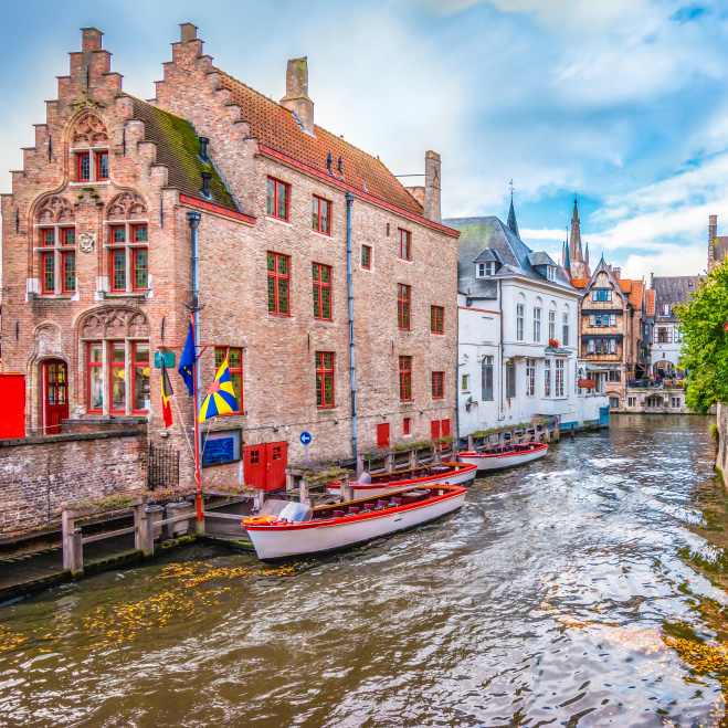 Paseo en barca por los canales de Brujas - Buendía Bélgica 