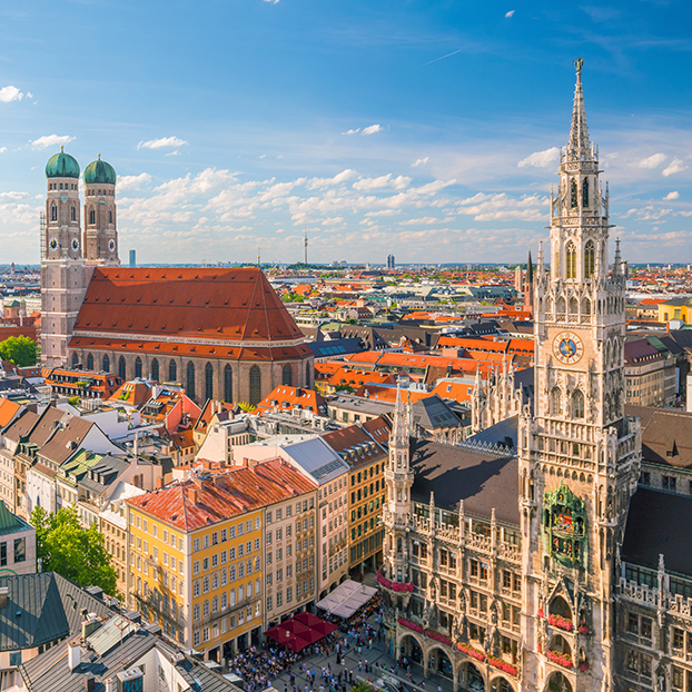 Marienplatz y Catedral de Múnich - Visita Guiada Múnich Esencial - Actividades y Excursiones Buendía Baviera, Alemania