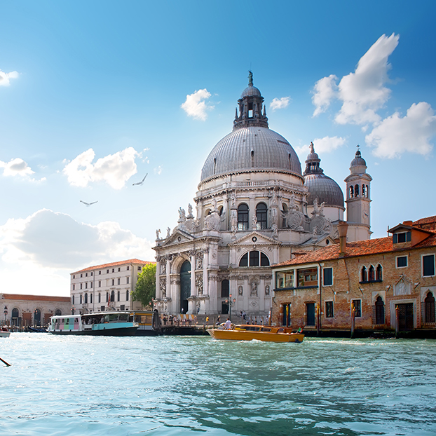St. Mark's Basilica - Visit Venice in one day, St.Mark's Basilica and Doge's Palace - Activties and Day Trisps in Venice Buendía Tours 