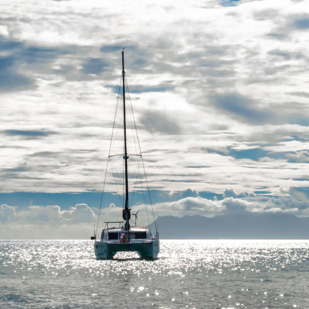 Paseo en Catamarán por la Bahía de Denia - Actividades y Excursiones Buendía Alicante, Comunidad Valenciana