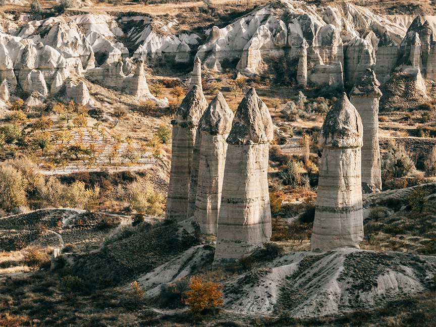 Chimeneas de hadas en Pasabag - Tour Rojo por el Norte de Capadocia - Excursiones y Visitas guiadas en español Buendía Turquía