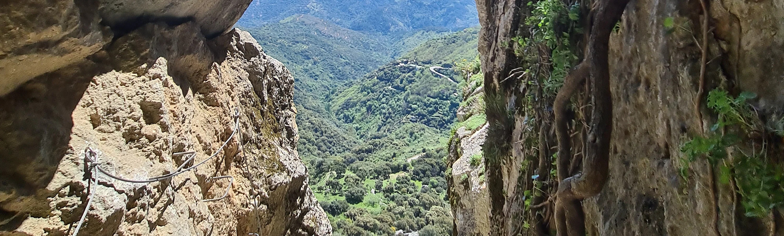 Vía Ferrata en Benalauría