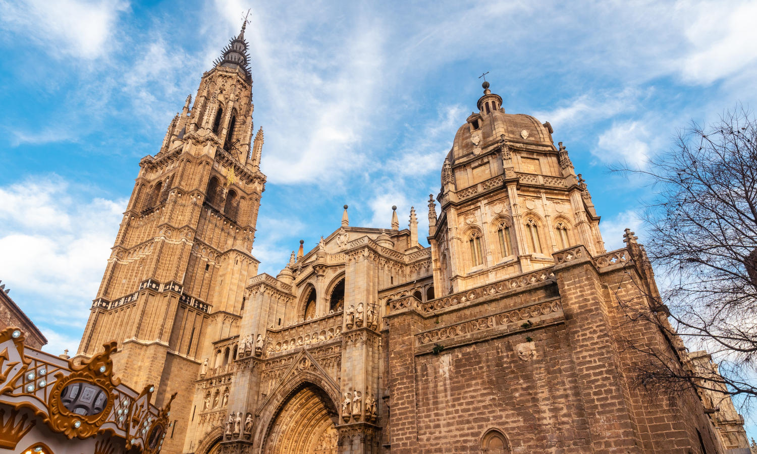 Fachada de la catedral de Toledo, la segunda más grande de España.