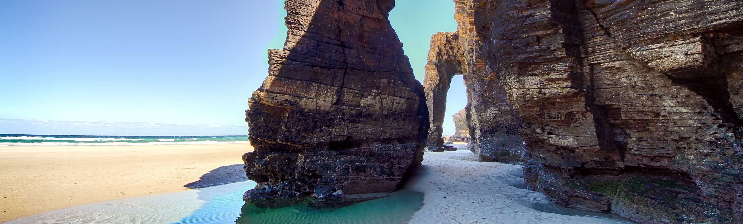 Playa de las Catedrales, playa Santas Aguas, Ribadeo, Lugo, Mar Cantábrico, Galicia.