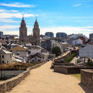 Tour a pie por Lugo con entradas