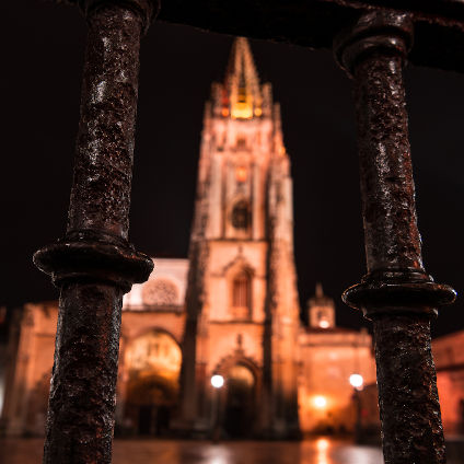 Visita guiada nocturna por Oviedo