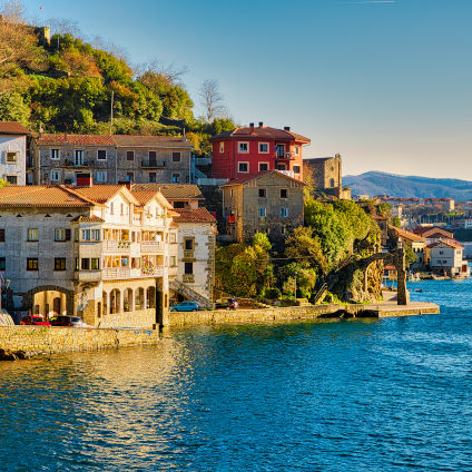 Visita guiada por Pasaia y paseo en lancha