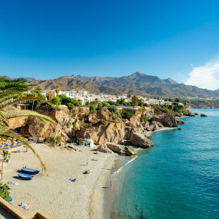 Excursión a Nerja y Frigiliana desde Málaga