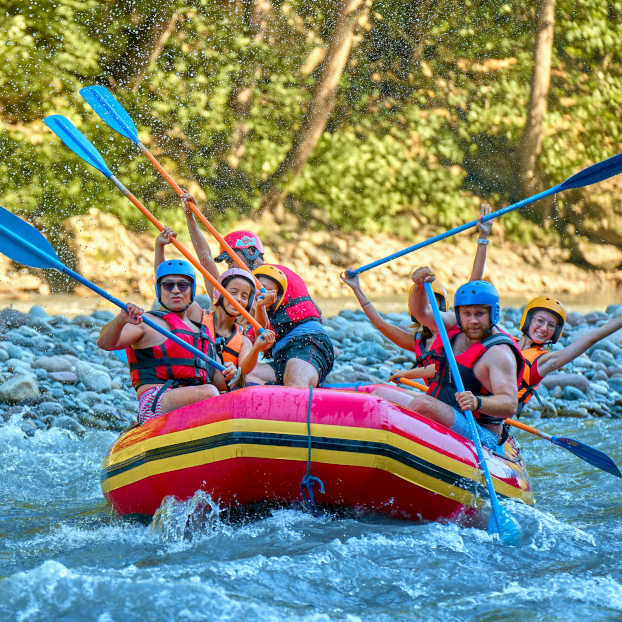 Rafting por el río Ebro en Las Rozas de Valdearroyo