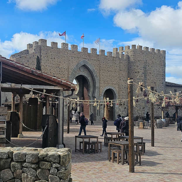 Excursión y entradas al Puy du Fou desde Madrid