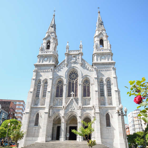 Tour privado a pie por Avilés