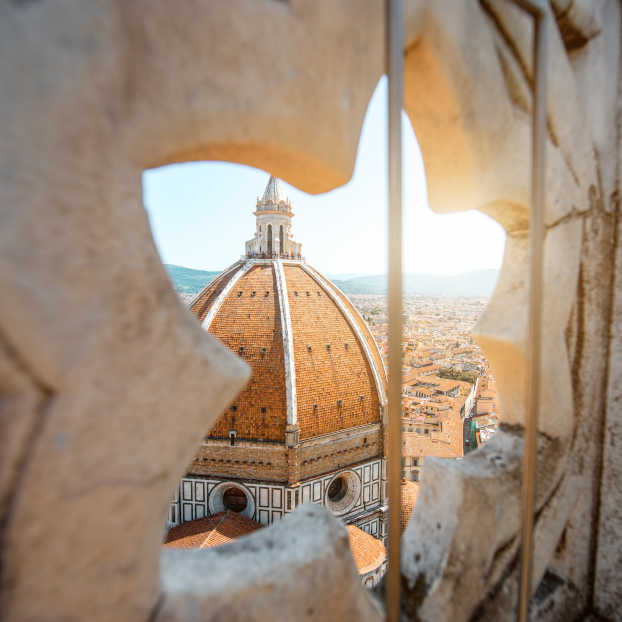Visita guiada a la Catedral Santa Maria del Fiore de Florencia en español.