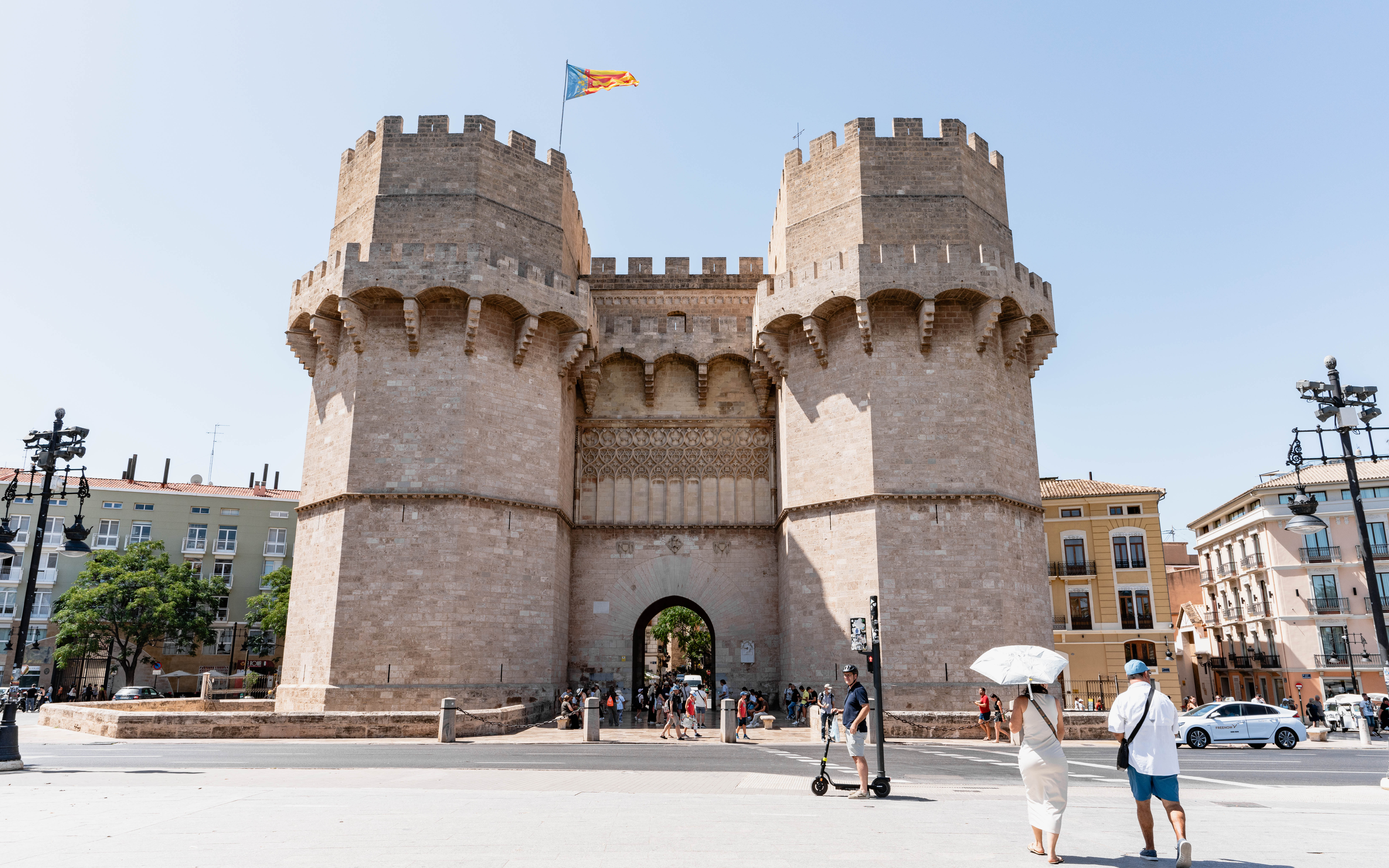 Las Torres Serranos nacen como defensoras de uno de los accesos más usados de la Valencia antigua.