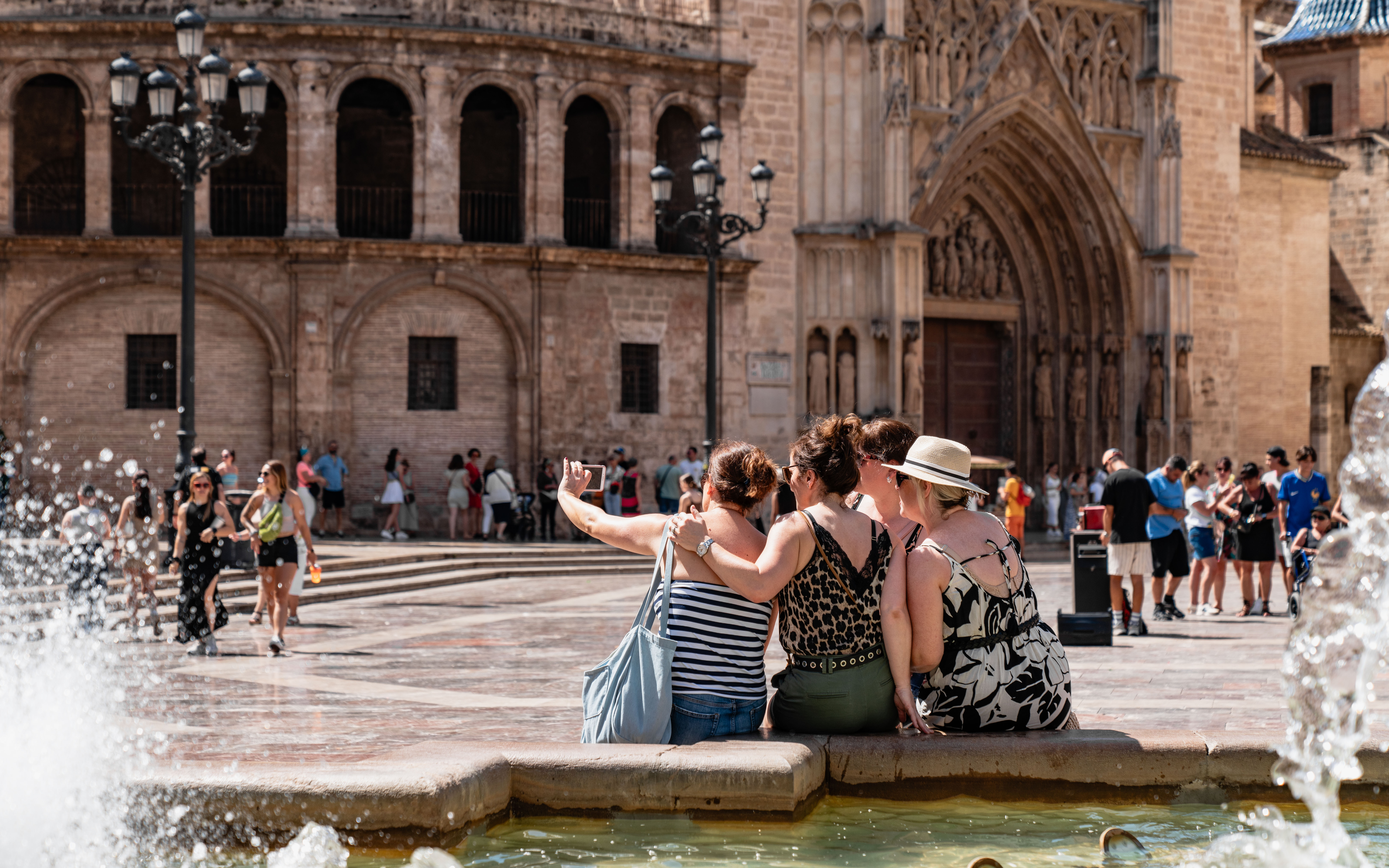 Un tour privado a pie por Valencia es una opción perfecta para descubrir la Ciudad del Turia con tus personas favoritas, con amigos o en familia.