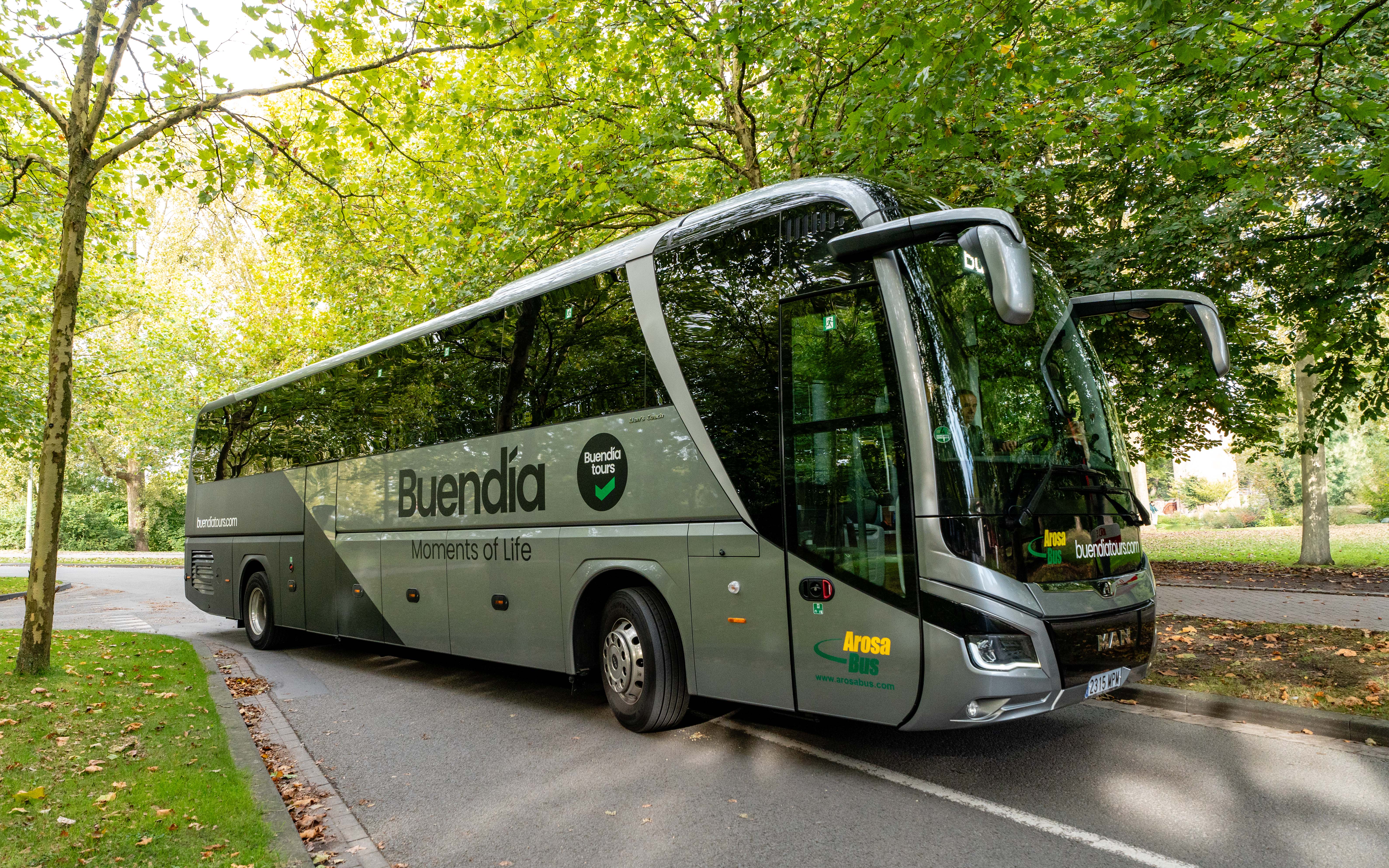 Buendía bus, which takes you along this day trip's route.