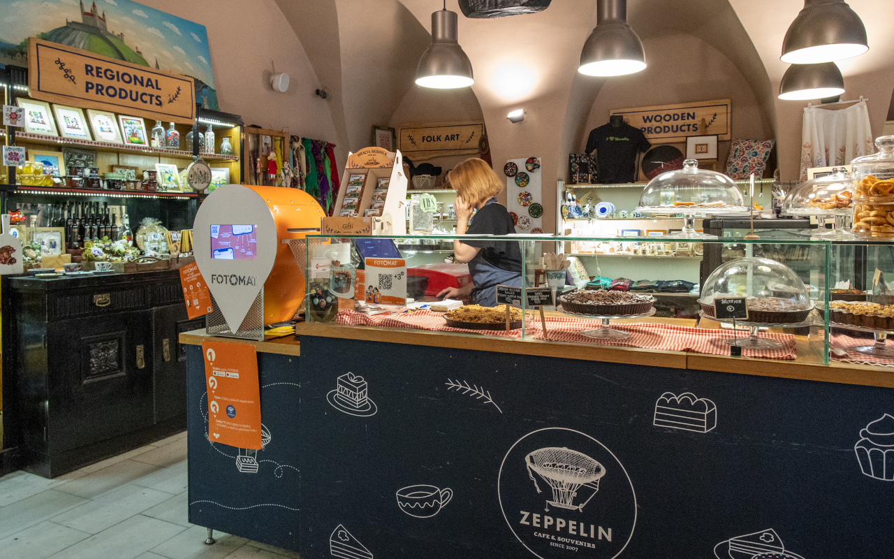 Pastelería local de Bratislava donde se pueden probar pasteles típicos.
