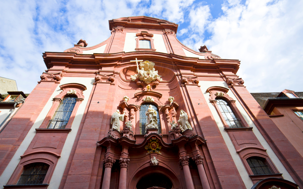 La Iglesia de San Agustín también está incluida en este completo itinerario.