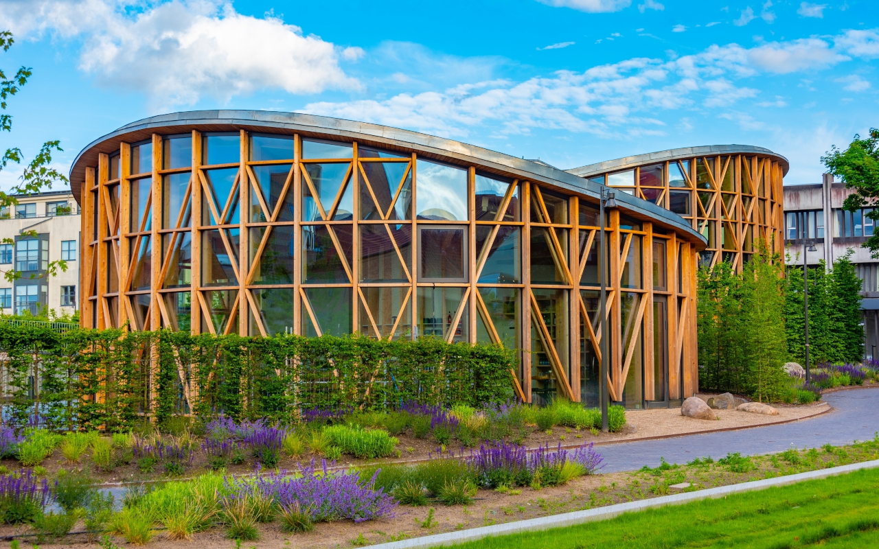 Museo de Hans Christian Andersen en Odense, con una peculiar arquitectura.