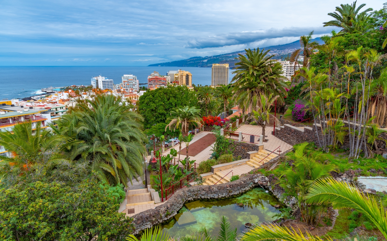 Vistas de la ciudad y el mar Atlántico desde el Parque Taoro.