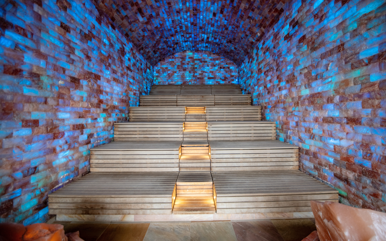 Sauna en las termas de Bucarest, una de las opciones para relajarte y desconectar en el complejo.