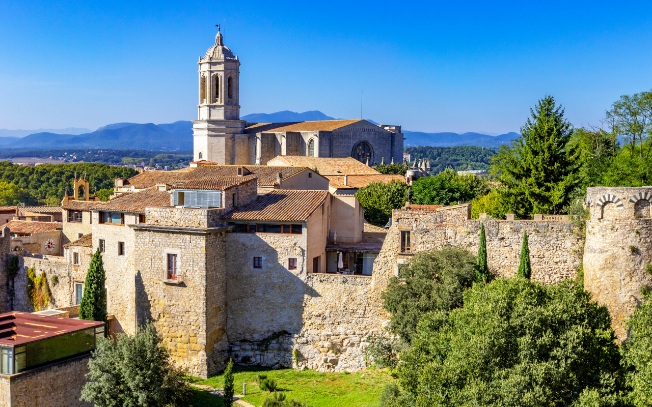 La catedral de Girona es uno de los principales atractivos turísticos.