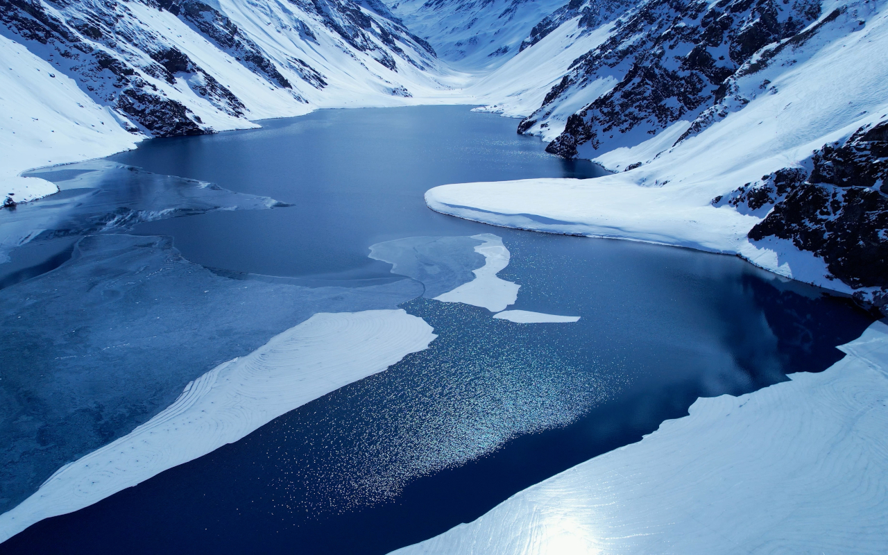Entre picos nevados, te espera a 2.680 metros de altura.