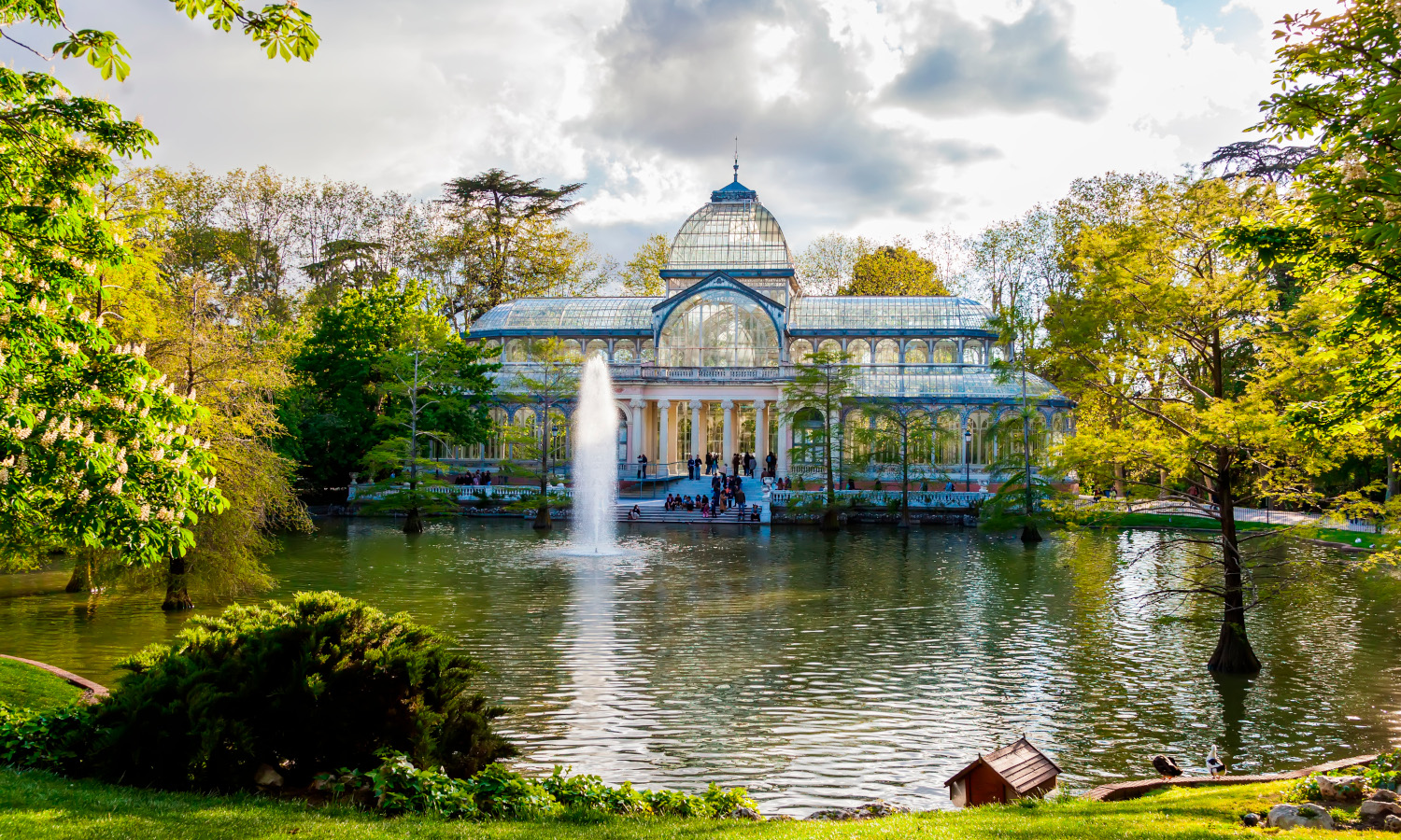 Pasarás por el estanque del Buen Retiro y el Palacio de Cristal.