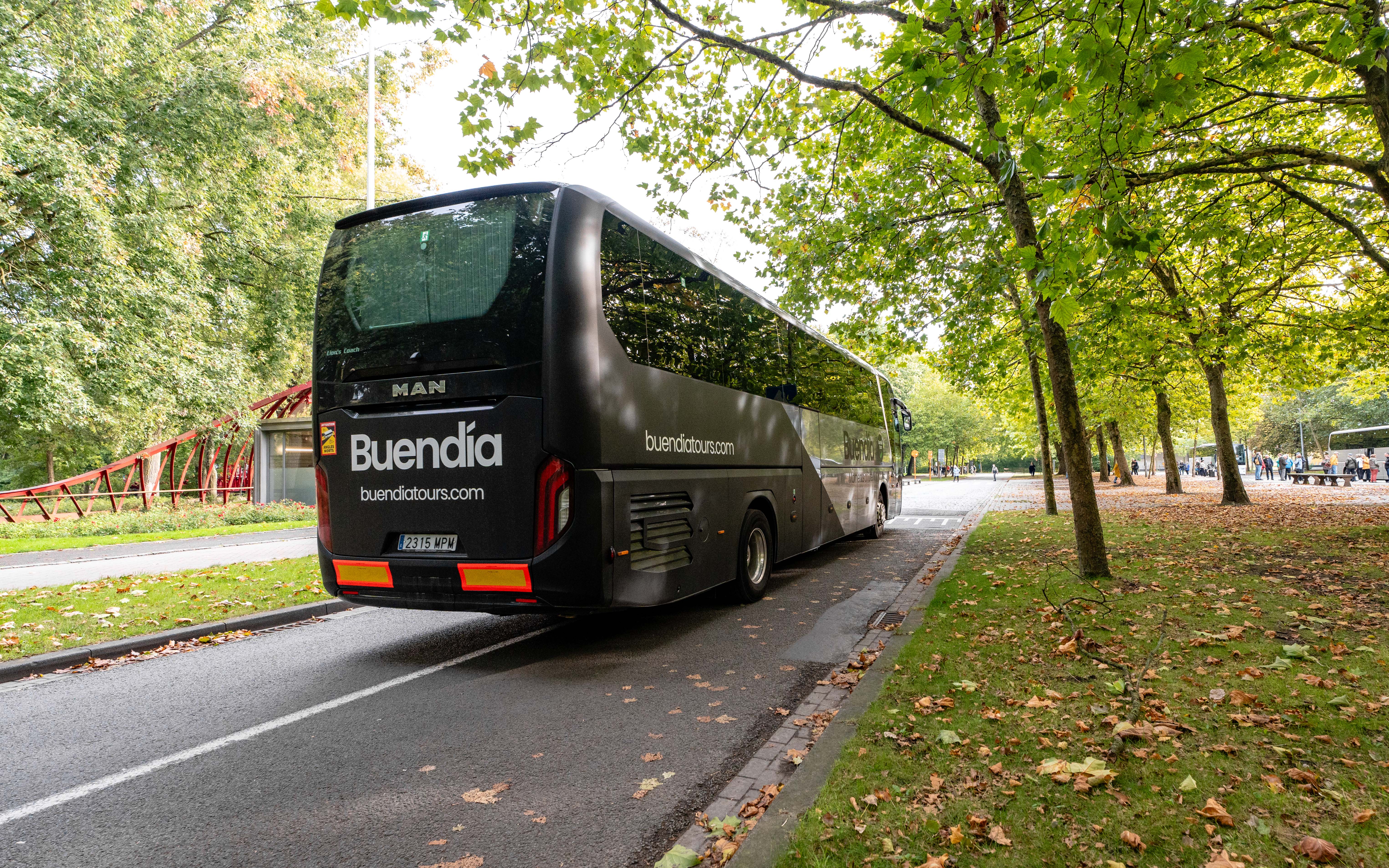 The transfers for the excursion to Girona, Figueres and Cadaqués with entrance to the Dalí Museum take place in a comfortable bus.