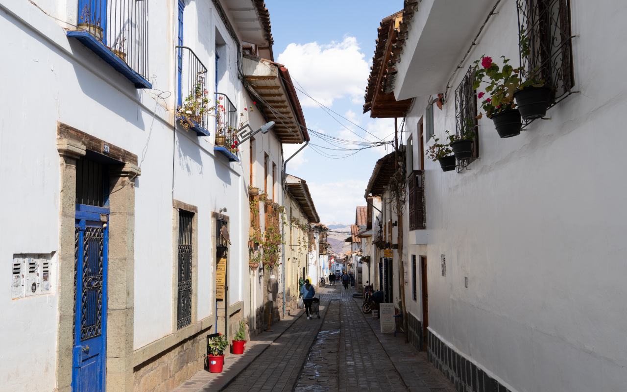 Calle tradicional del centro histórico de Cusco, por la que pasaremos en nuestro free tour.
