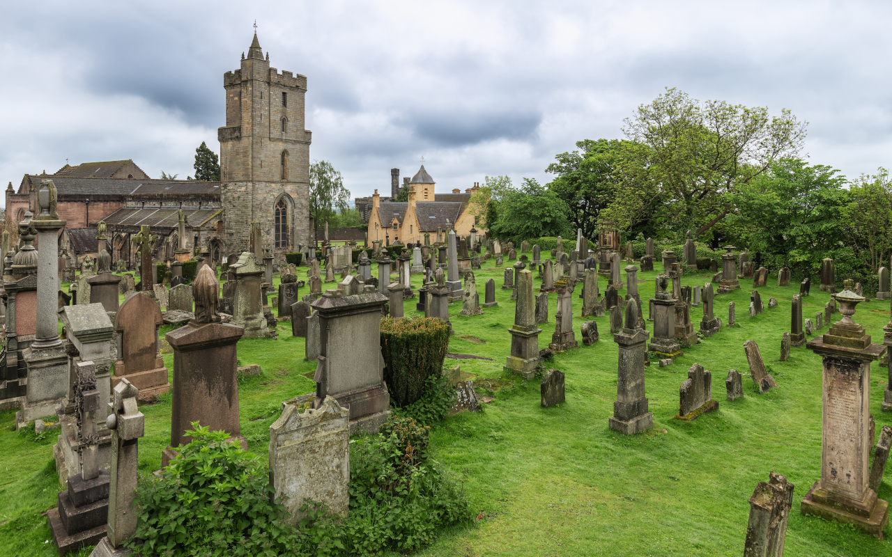 Cementerio de Stirling. Sus antiguas lápidas narran siglos de leyendas y hazañas.