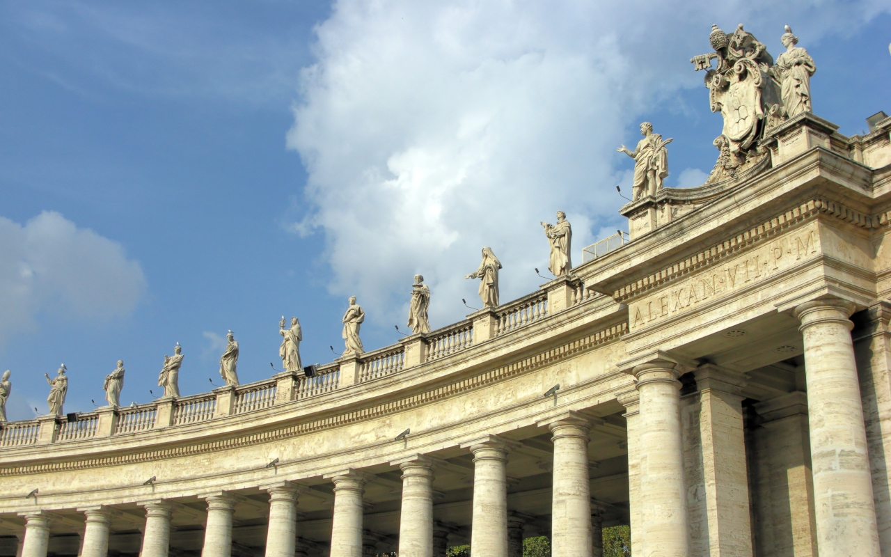 Detalle Plaza de San Pedro, ubicada en el interior del la Ciudad el Vaticano.