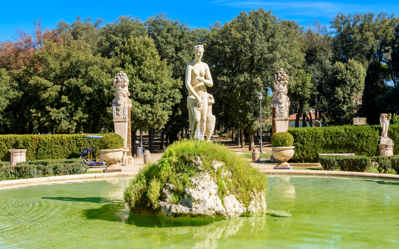 Esculturas de los jardines Borghese, una combinación perfecta de arte y naturaleza.