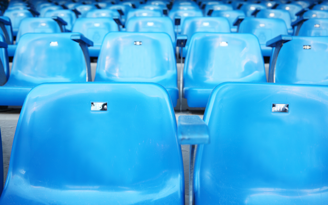 Gradas azules del estadio del icónico club madrileño.