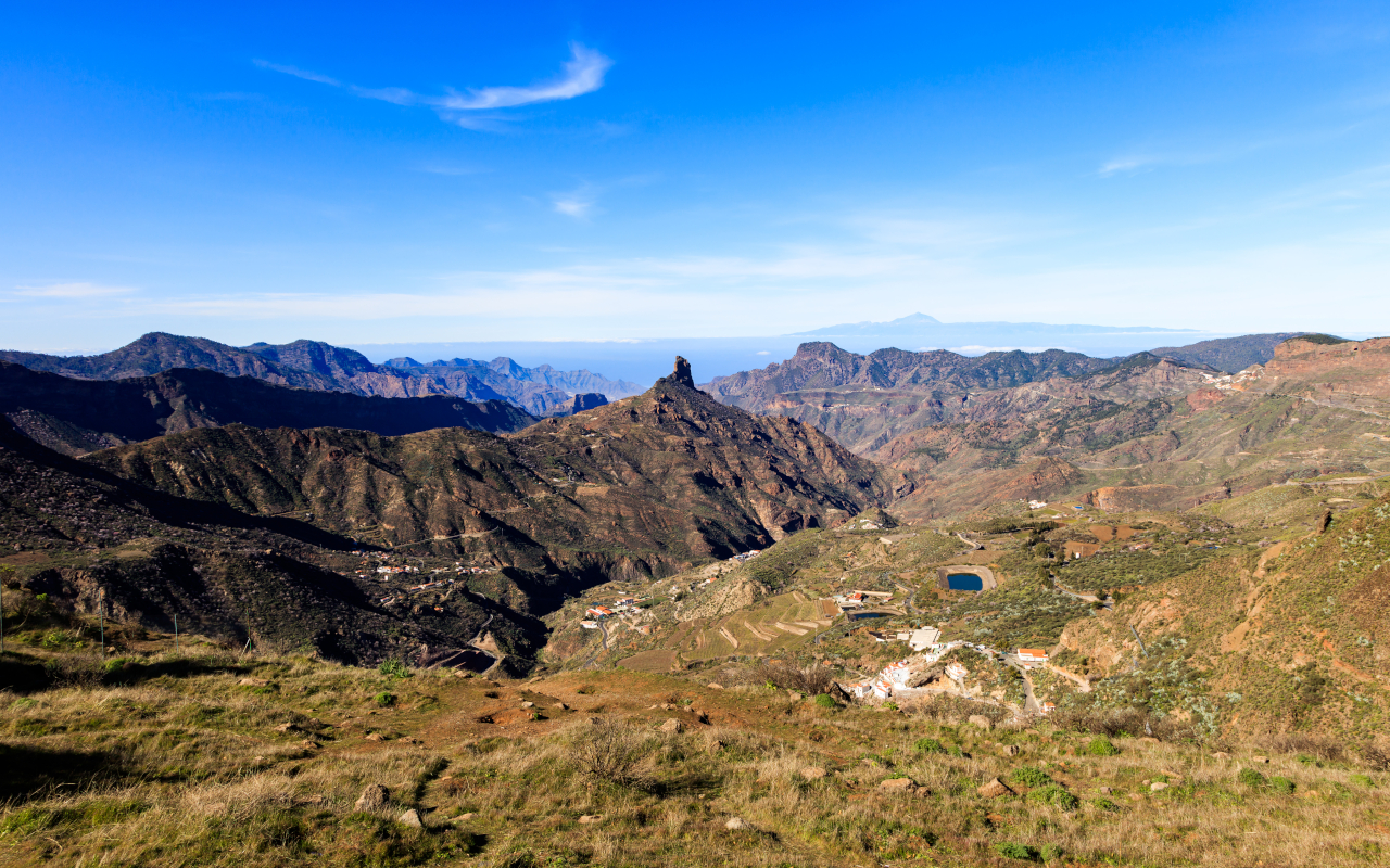 Views from the Degollada Becerra viewpoint.