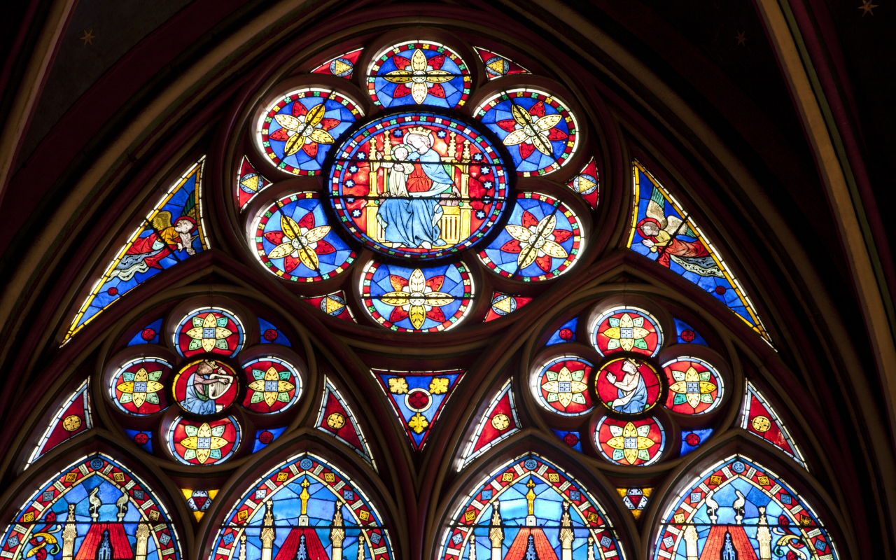 Vitrinas de colores de la Catedral de Notre-Dame.
