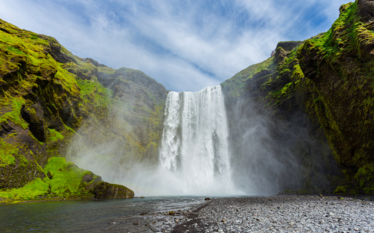 Cascada en el Circulo Dorado de Islandia