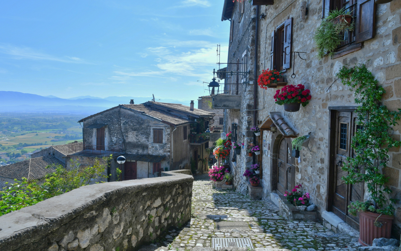 One of the streets of the highest old town on the island.