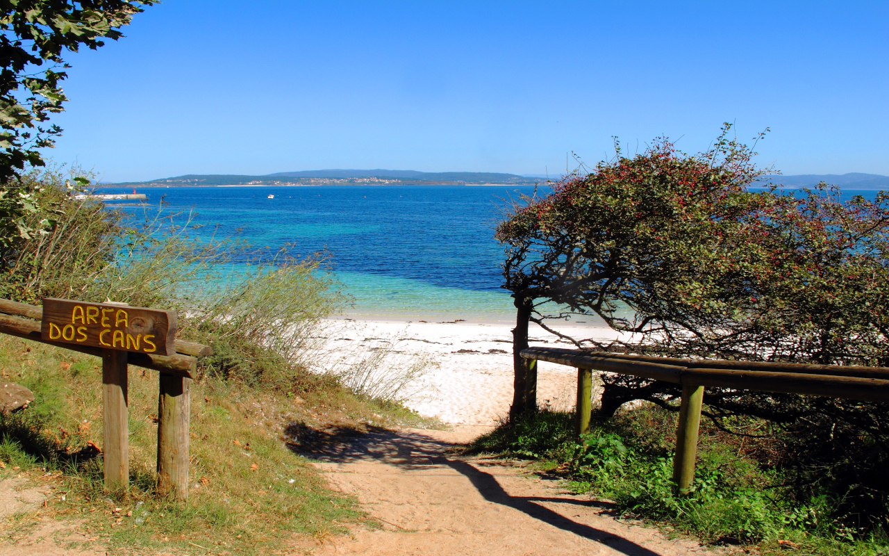 Vista de la playa de la Isla de Ons