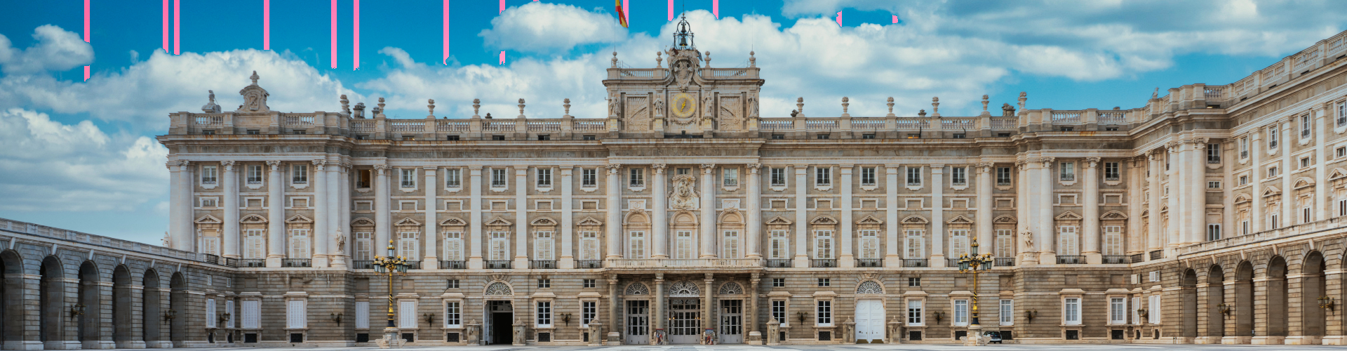 Fachada de el Palacio Real de Madrid, la residencia oficial de la Familia Real española.