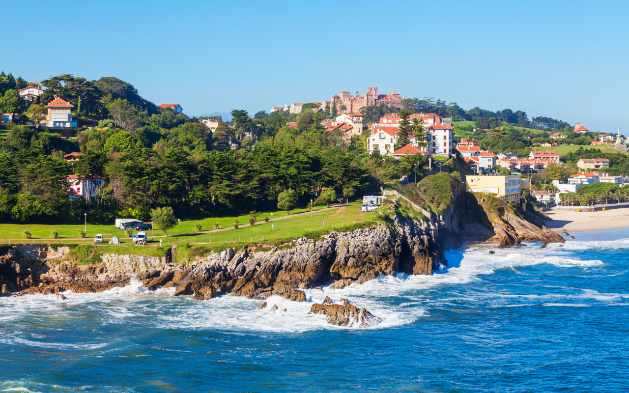 La playa de Comillas, Cantabria