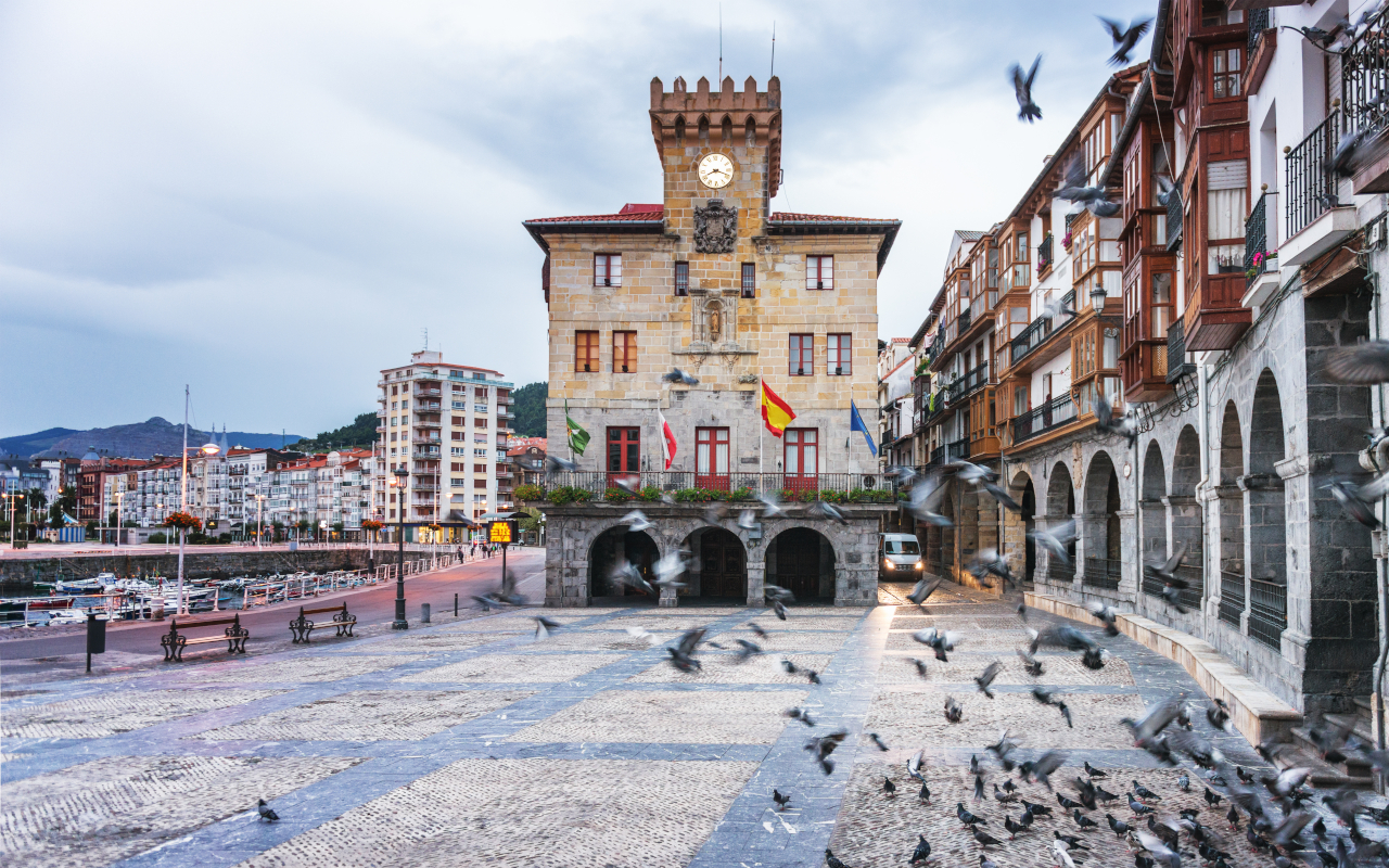 Ayuntamiento de Castro Urdiales, Cantabria