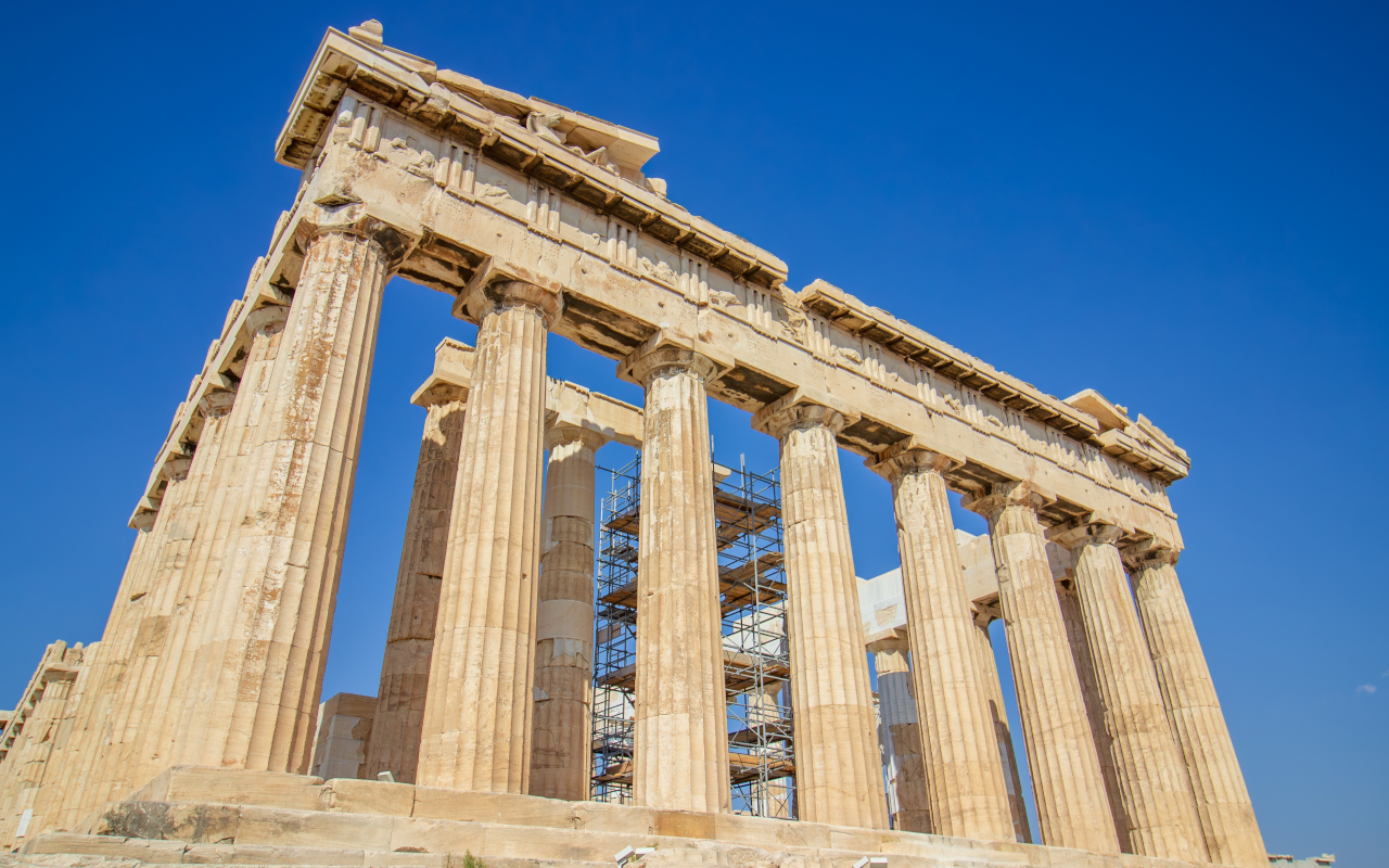 Imagen de un día soleado de la Acrópolis de Atenas