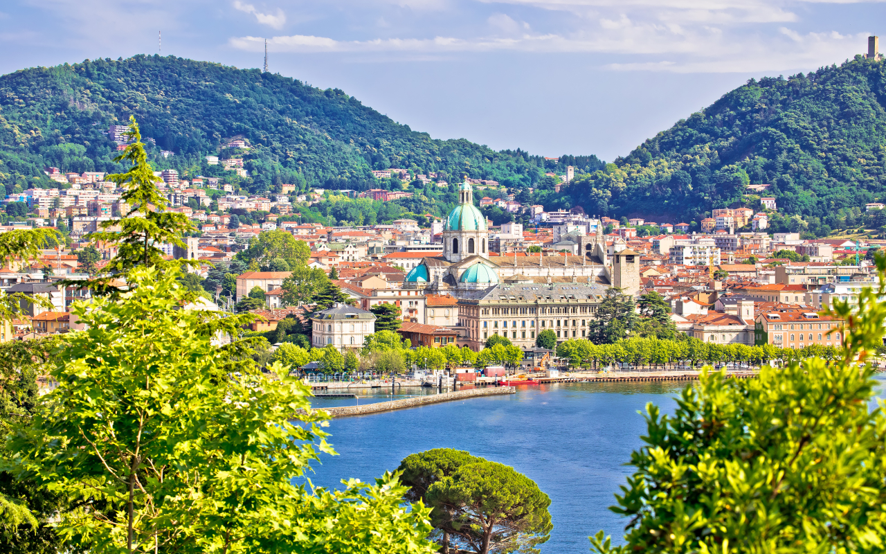Vista panorámica de la ciudad de Como, Italia