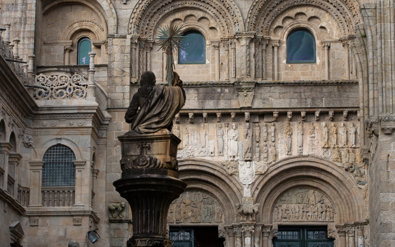 Plaza de las Platerías en Santiago de Compostela, uno de los lugares por los que pasa este free tour.