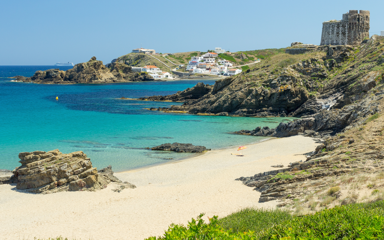 Sa Mesquida, una de las imágenes más bellas de la isla.