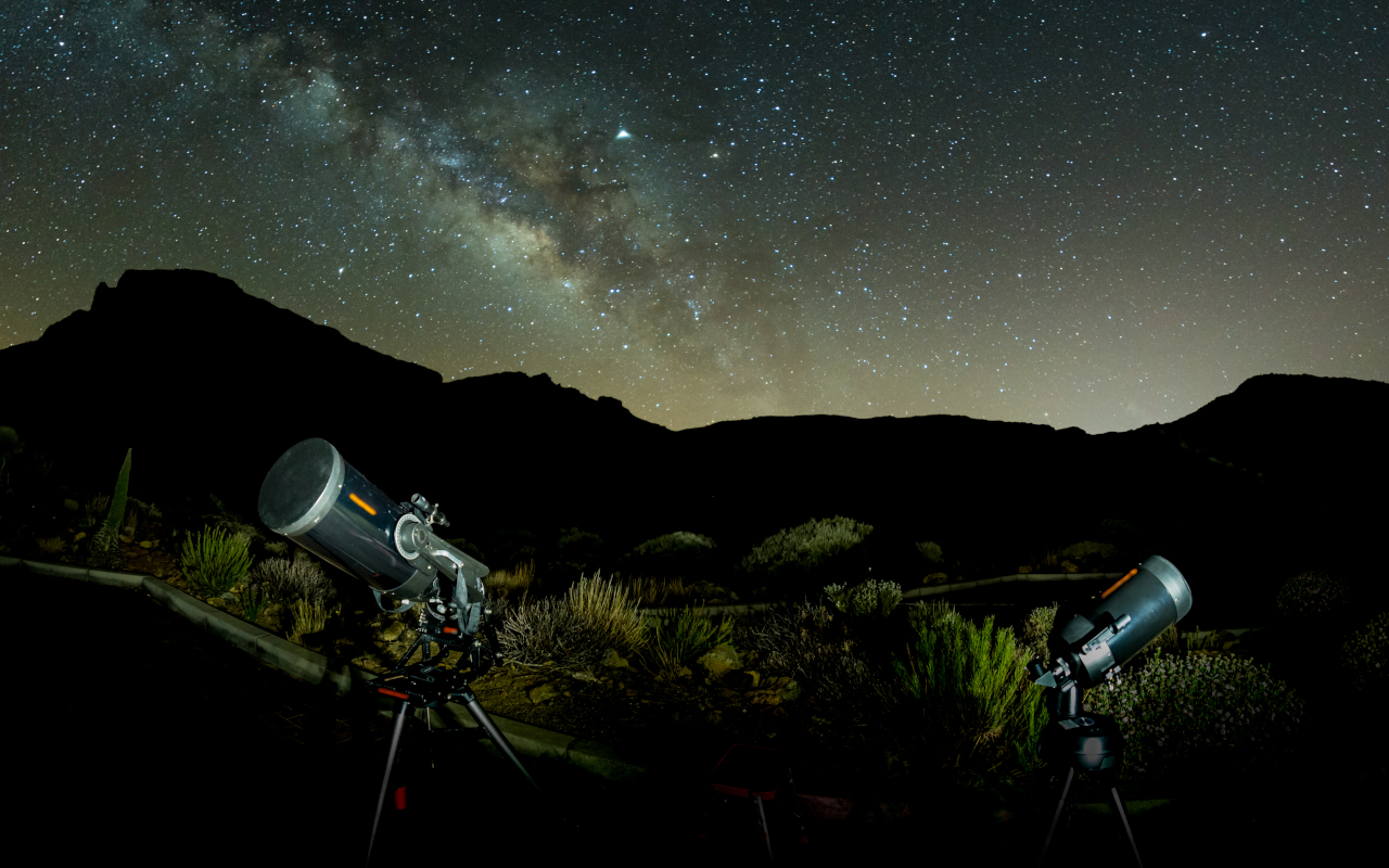 Telescopios para descubrir las estrellas desde lo alto del Teide.